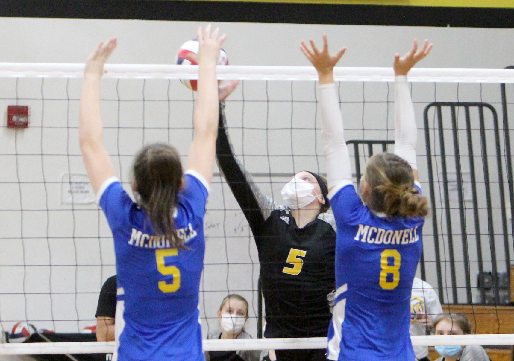 McDonell at Cadott volleyball 10-8-20
